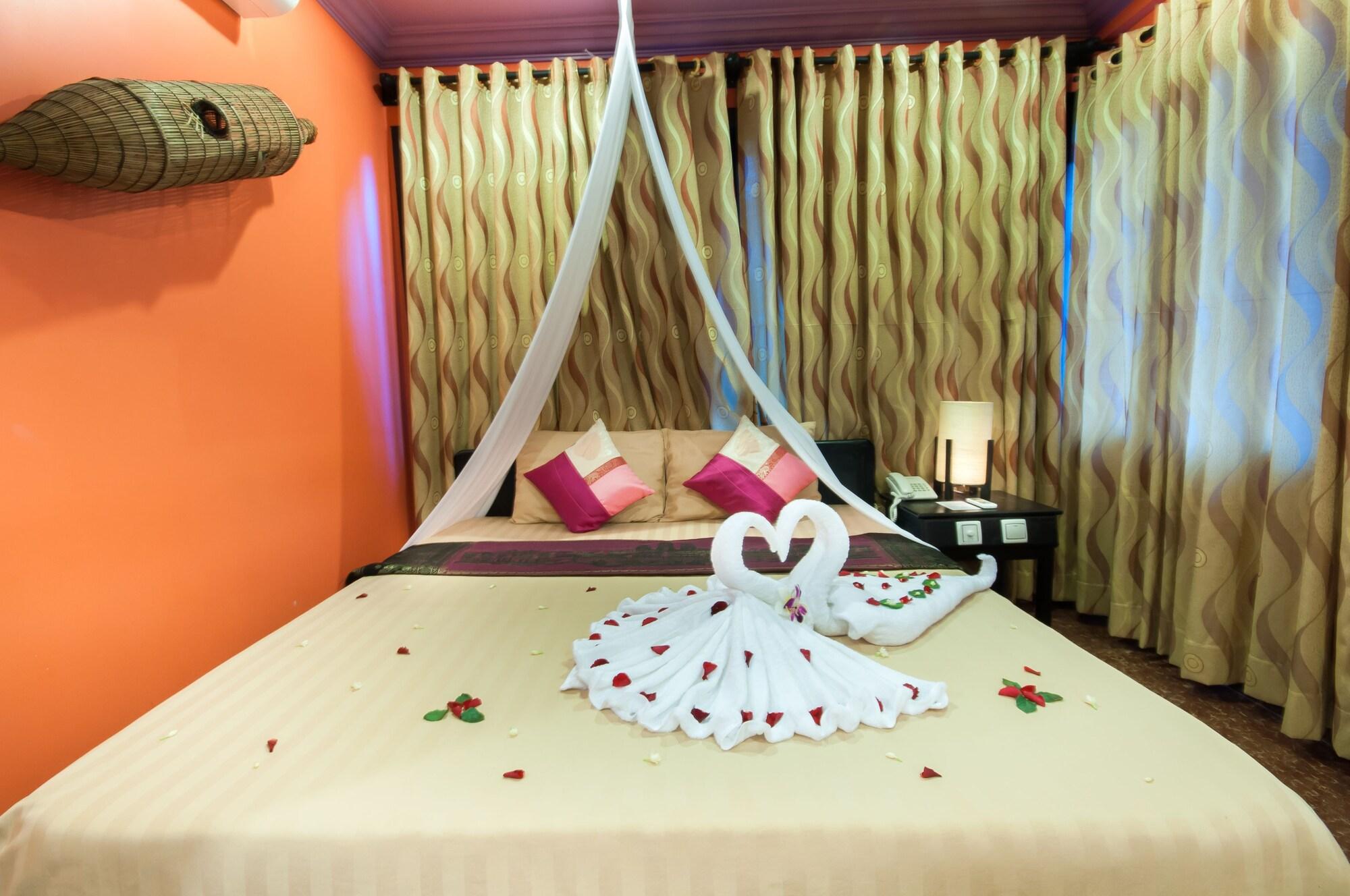 Golden Butterfly Villa Siem Reap Exterior photo