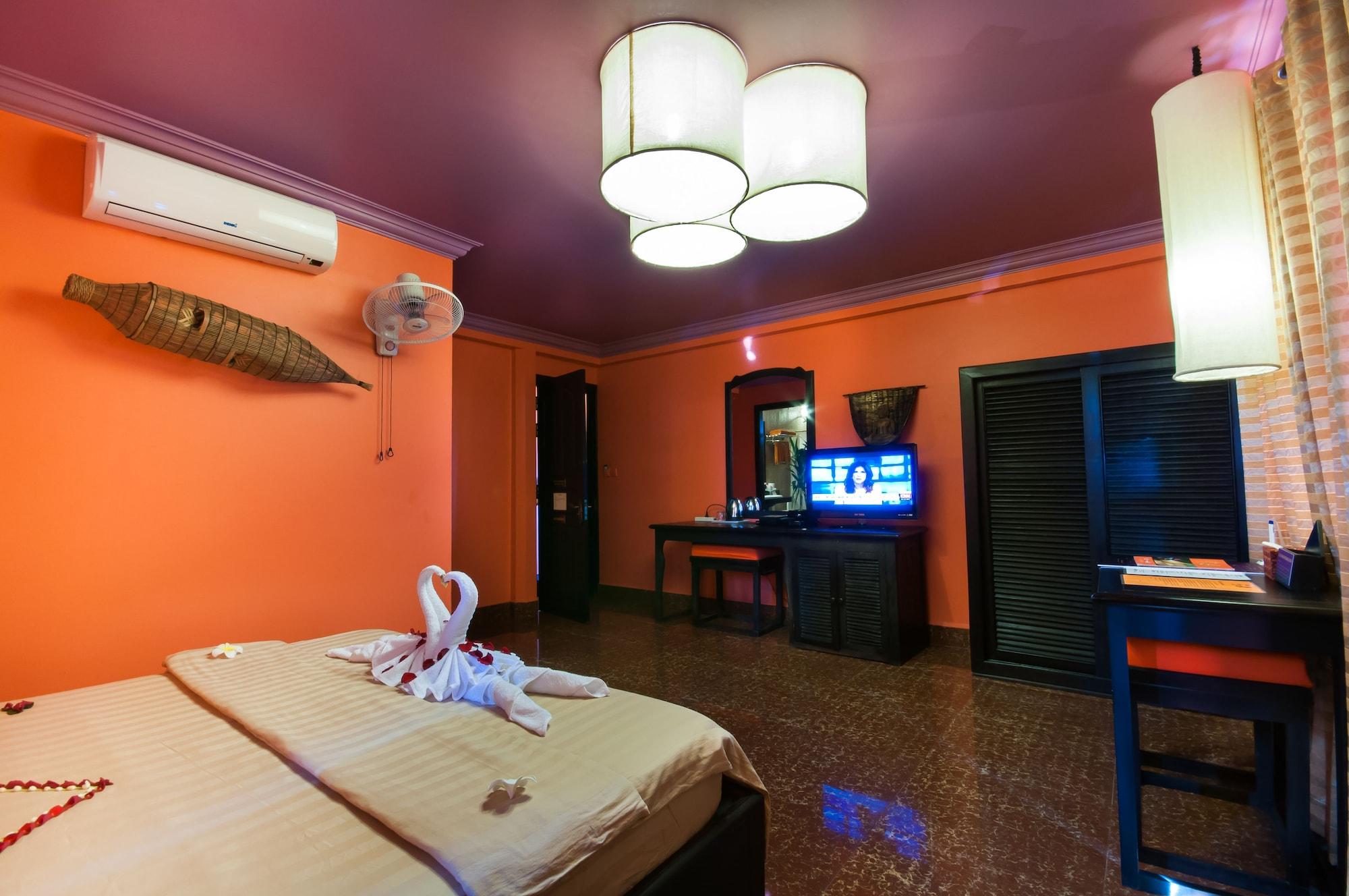 Golden Butterfly Villa Siem Reap Exterior photo