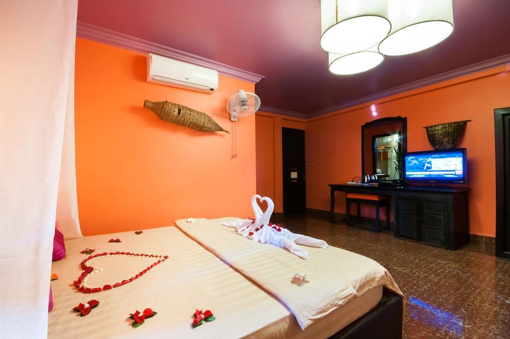 Golden Butterfly Villa Siem Reap Exterior photo