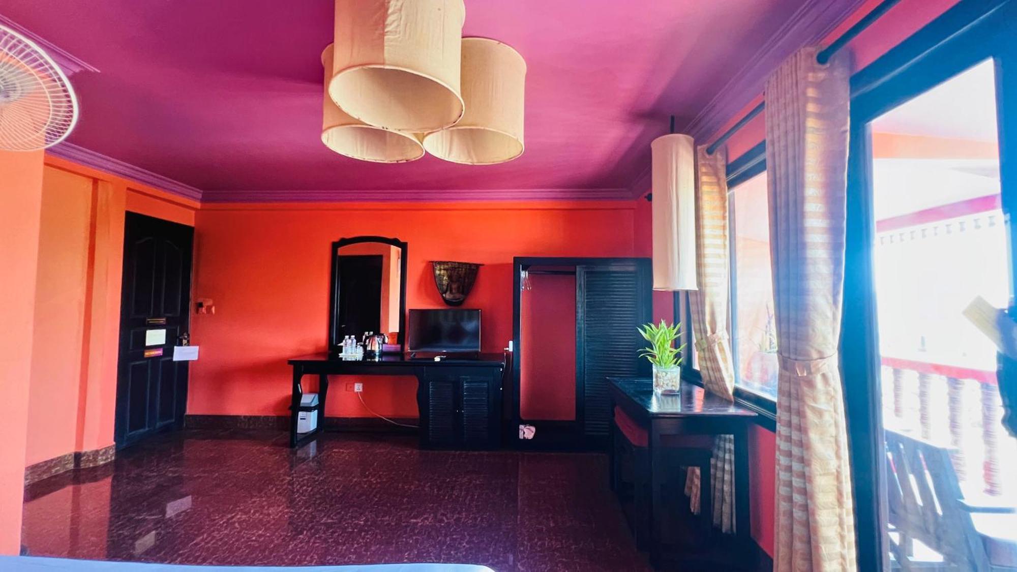 Golden Butterfly Villa Siem Reap Exterior photo
