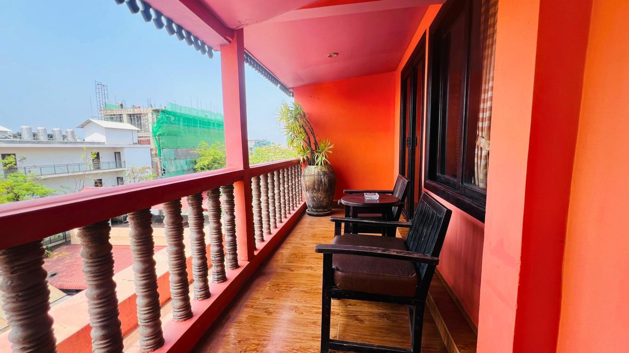 Golden Butterfly Villa Siem Reap Exterior photo